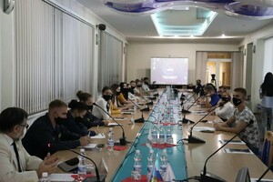 Презентация "Школы молодого парламентария" состоялась на конференции в Луганске