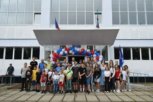 Строители при поддержке ЕР завершили первый этап ремонта спортшколы в Первомайске