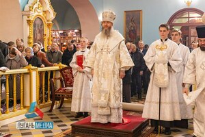 Митрополит Пантелеимон возглавил богослужение в Свято-Петропавловском соборе Луганска