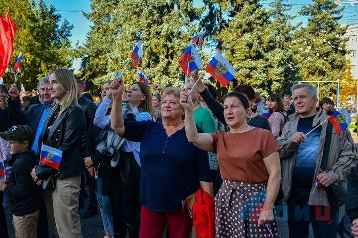 Rally in Lugansk to celebrate LPR joining Russia, September 30, 2022