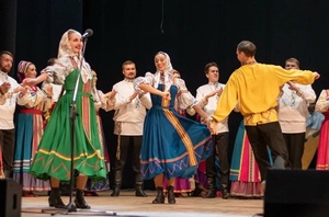 Уральский русский народный хор 21 октября выступит в Луганской филармонии