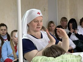 Больница святителя Алексия провела для жителей ЛНР два курса младших медсестер