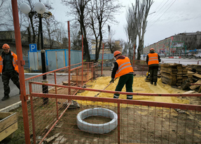Специалисты из Москвы завершат замену водовода на улице Оборонной в Луганске к концу мая