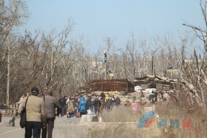 Срыв украинской стороной разведения сил в районе Станицы Луганской, 10 апреля 2018 года