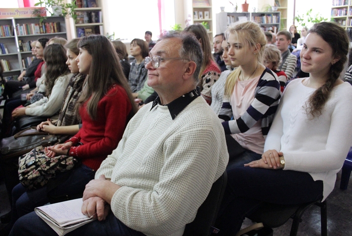 Встреча, посвященная 20-летию творческой деятельности поэтессы Елены Заславской, Луганск, 3 февраля 2016 года