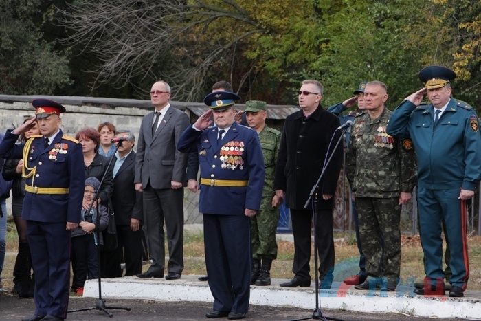 Посвящение в кадеты воспитанников Луганского казачьего кадетского корпуса имени маршала авиации Александра Ефимова, Луганск, 14 октября 2017 года
