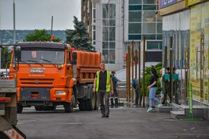 Сети освещения центральной улицы Луганска будут перенесены под землю