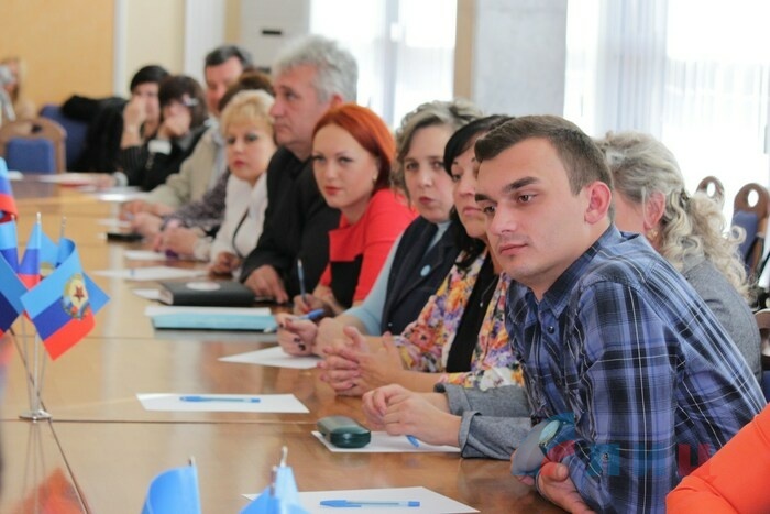 Круглый стол по проведению праймериз для выборов кандидатов в органы местного самоуправления Республики, Луганск, 19 сентября 2016 года