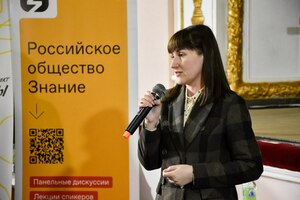Школа волонтеров "Путь добра" начала работу в Луганске