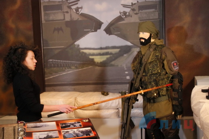 Открытие музея мужества в расположении подразделения Народной милиции ЛНР, сформированного на базе батальона "Заря", Луганск, 28 марта 2017 года