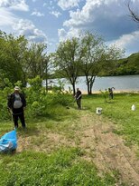 Рыбохрана и казаки очистили от мусора более километра берега водоема на Свердловщине