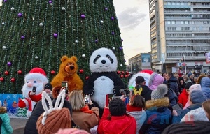 Главная елка Республики откроется на Театральной площади Луганска 22 декабря