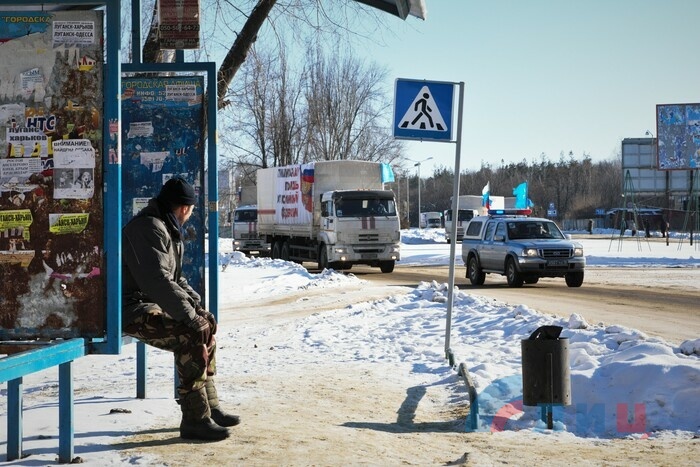 "Рождественский" гуманитарный конвой МЧС РФ прибыл в Луганск, 8 января