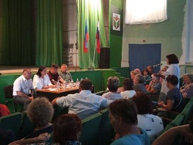 Представители парламента обсудили подготовку к референдуму с жителями ряда регионов ЛНР