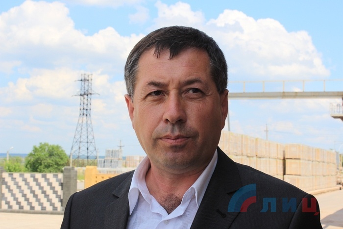 Глава ЛНР побывал на запуске Лутугинского кирпичного завода "Литос" , 3 июня 2015 года