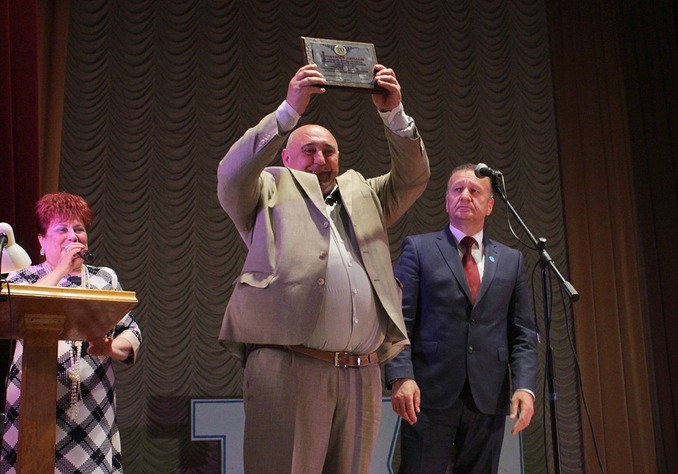 Торжественное собрание, посвященное 20-летию образования ГКП "Теплокоммунэнерго", Луганск, 15 апреля 2016 года