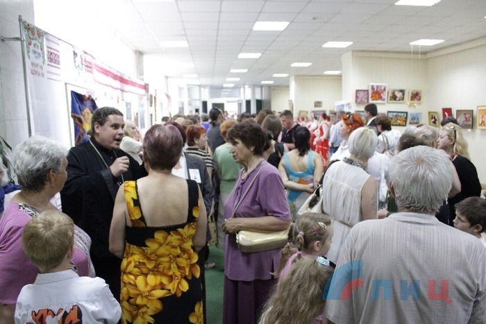 Народный клуб "Левша" отметил свое 35-летие выставкой и праздничным концертом