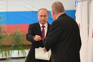 Центризбирком зарегистрировал группу избирателей в поддержку участия Путина в выборах