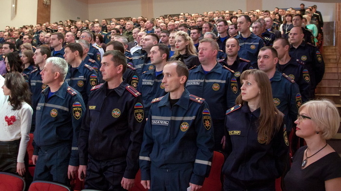 Торжественное собрание, посвященное Дню спасателя, Луганск, 27 декабря 2015 года