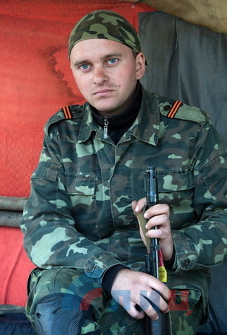 Славяносербский гарнизон 7 бтро Корпуса народной милиции ЛНР, 16 мая 2015 года. Фото: Николай Сидоров.