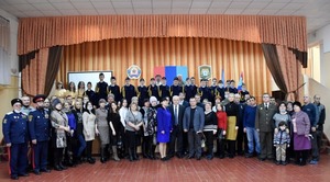 Церемония посвящения в кадеты состоялась в краснолучской школе