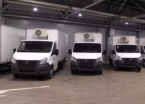 Мантуров передал ЛНР первые 50 автолавок для доставки продуктов в прифронтовые районы