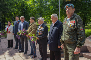 Митинг по случаю годовщины начала вывода советских войск из Афганистана прошел в Луганске