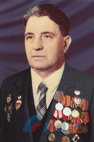 Куцин Дмитрий Мартынович (1924). На фронте с 1944 года. Награжден двумя орденами Красной Звезды, орденом Отечественной войны, медалями.
