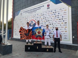 Каратисты из ЛНР завоевали три медали на всероссийских играх боевых искусств в Анапе