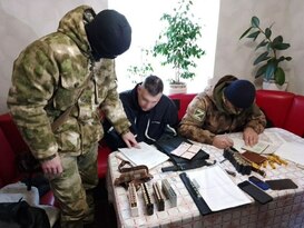 Росгвардия и МВД ЛНР задержали злоумышленника, хранившего оружие, боеприпасы и наркотики