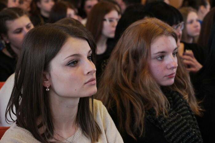 Встреча главы ЛНР Игоря Плотницкого со студентами ЛНУ им. Шевченко, Луганск, 25 апреля 2017 года