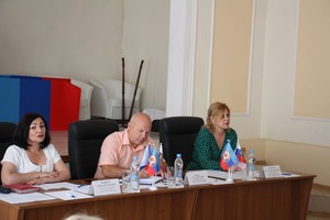 Специалисты интернатов освобожденных районов на семинаре обсудили переход на стандарты РФ