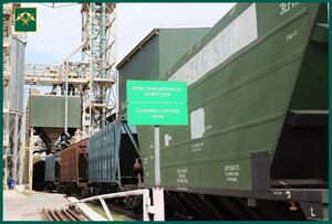 Таможенники ЛНР оформили на экспорт первые 560 тонн зерна из Сватовского элеватора