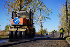 Красноярцы планируют до конца недели завершить ремонт дороги в Червонопартизанске