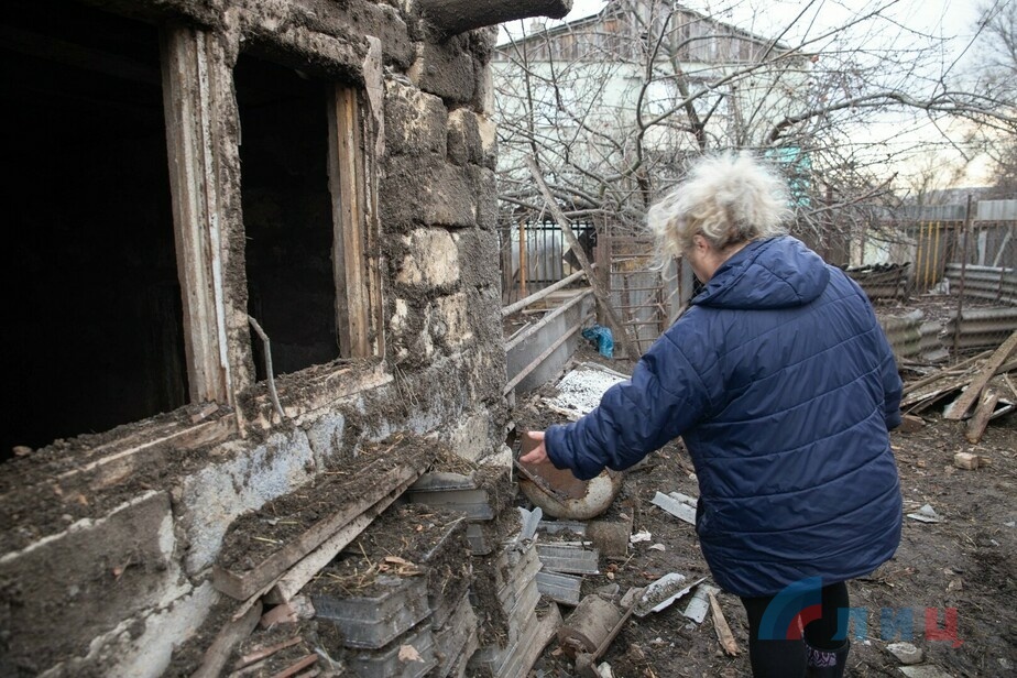 Последствия обстрела села Николаевка со стороны ВСУ, 30 ноября 2021 года