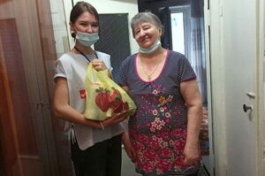 Активисты ОД "Мир Луганщине" передали нуждающимся луганчанам помощь от ЛЭМЗ