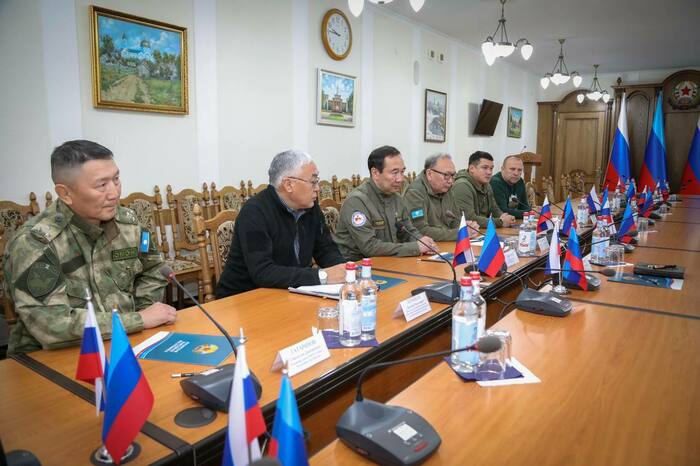Пасечник обсудил с Главой Якутии перспективы создания беспилотников