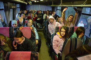 Более ста детей из Первомайска отправились на "Университетские смены" в Белгород