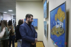 Художники из ЛНР представят около 50 работ на выставке "С Россией вместе" в Москве