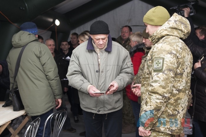 Обмен удерживаемыми лицами, район пункта пропуска "Горловка-Майорское", 29 декабря 2019 года