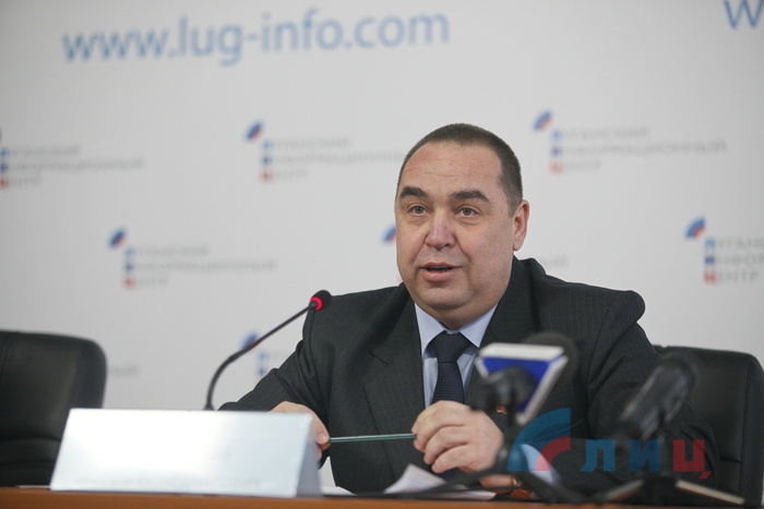 Пресс-конференция Игоря Плотницкого в ЛуганскИнформЦентре, 29 декабря