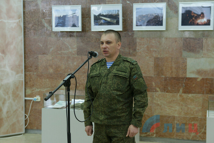 Открытие выставки "Непокоренные" к четвертой годовщине Дебальцевско-Чернухинской операции, Луганск, 22 января 2019 года