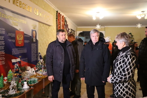 Губернатор Ульяновской области побывал с рабочим визитом в подшефном Лутугинском районе