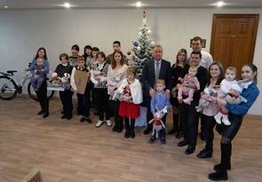 Глава Луганска и предприниматели исполнили мечты 12 детей мобилизованных сотрудников мэрии