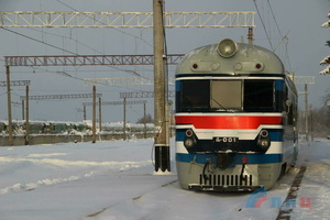 Луганская железная дорога за 11 месяцев перевезла более 350 тыс. пассажиров