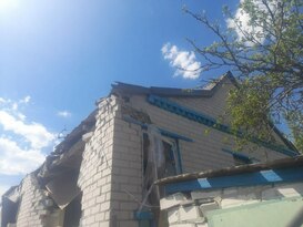 Several homes ruined by Kiev artillery strike at Maloryazantsevo - Lisichansk Town Hall