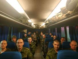 Еще 30 защитников ЛНР, освобожденных из плена 8 января, возвращаются домой - Пасечник