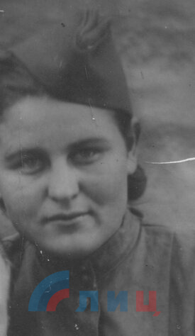 Бевза Мария Степановна (1924 – 2010). В Красной Армии с 1942 года. Медсестра. Награждена орденом Отечественной войны, медалями.