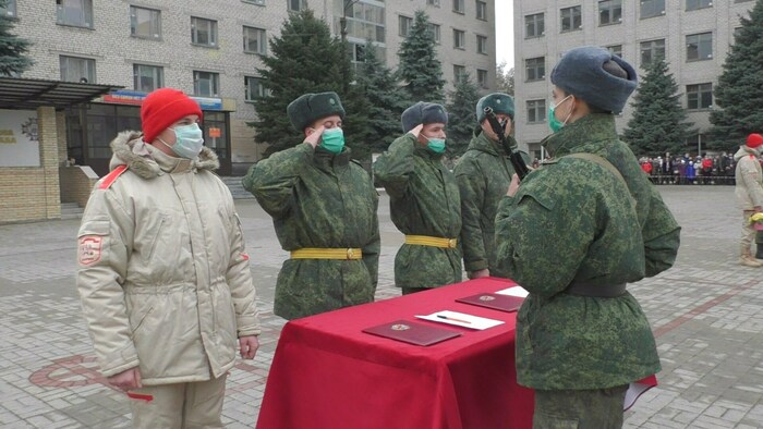 Принятие присяги на верность Республике призывниками Народной милиции ЛНР, Луганск, 4 ноября 2021 года