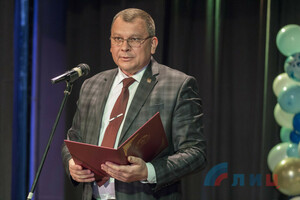 Поздравление министра связи и массовых коммуникаций ЛНР с Днем журналиста